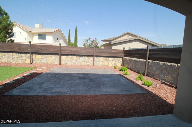 Building Photo - 509 Cedarwood Ave