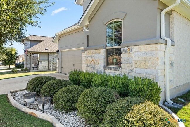 Building Photo - 133 Spanish Foal Trail