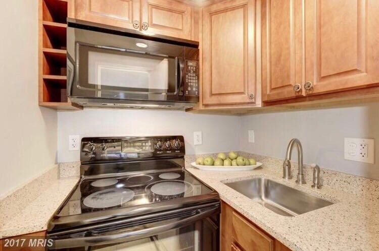 Building Photo - 2141 I St NW