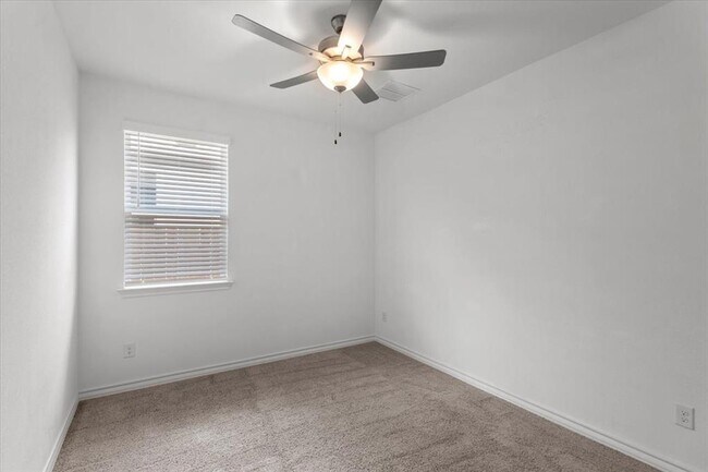 Building Photo - 500 Stinchcomb Rd