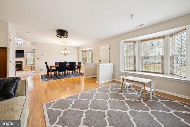 Building Photo - 52 Stokes Rd