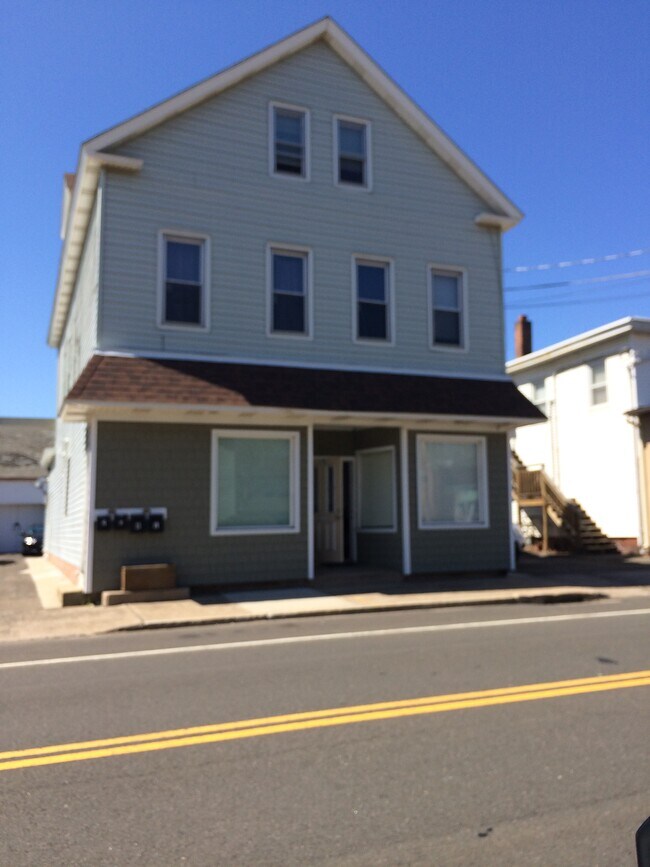 115 S Colony St 115 S Colony St Wallingford CT 06492 Apartment Finder