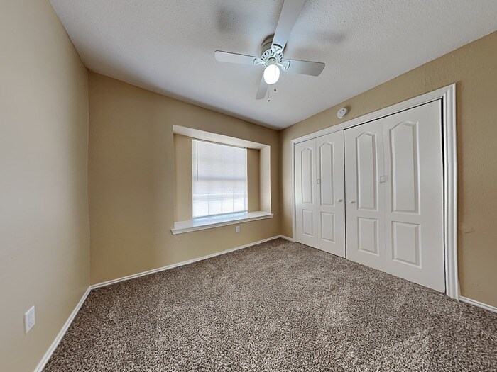 Building Photo - 7804 Rice Dr