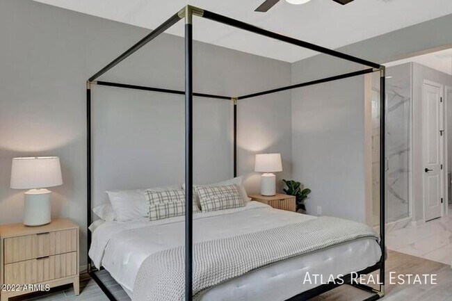 Building Photo - 13196 W Redstone Dr