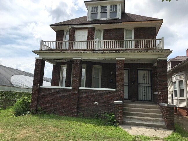 Building Photo - 3853 Garland St