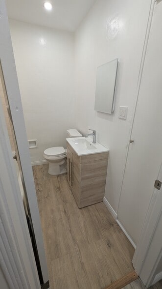 Building Photo - 312 W Olive St