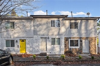 Building Photo - 579 Northridge Crossing Dr