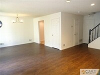 Building Photo - 80 Goodwin Dr