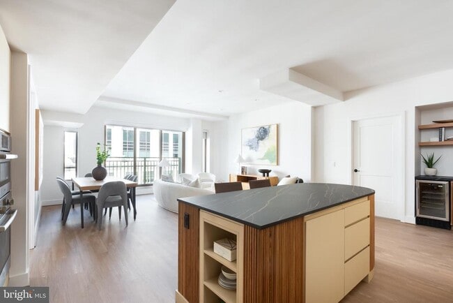 Building Photo - 1425 New York Ave NW