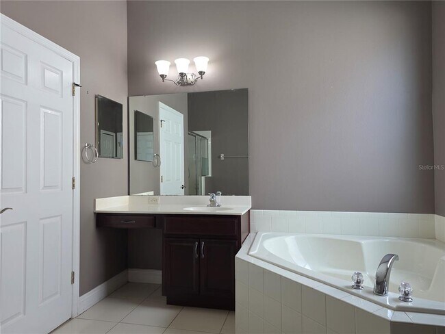 Building Photo - 14723 Capote Ln