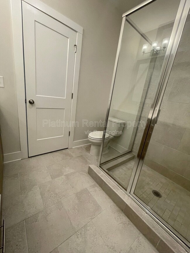 Building Photo - 146 Color Cir