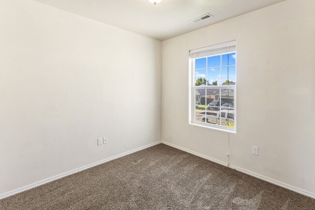 Building Photo - Cute Caldwell Home