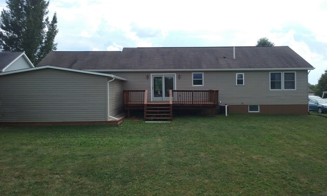Building Photo - 302 Sheldon Ave