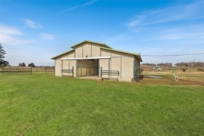 Building Photo - 9213 Wilson Rd