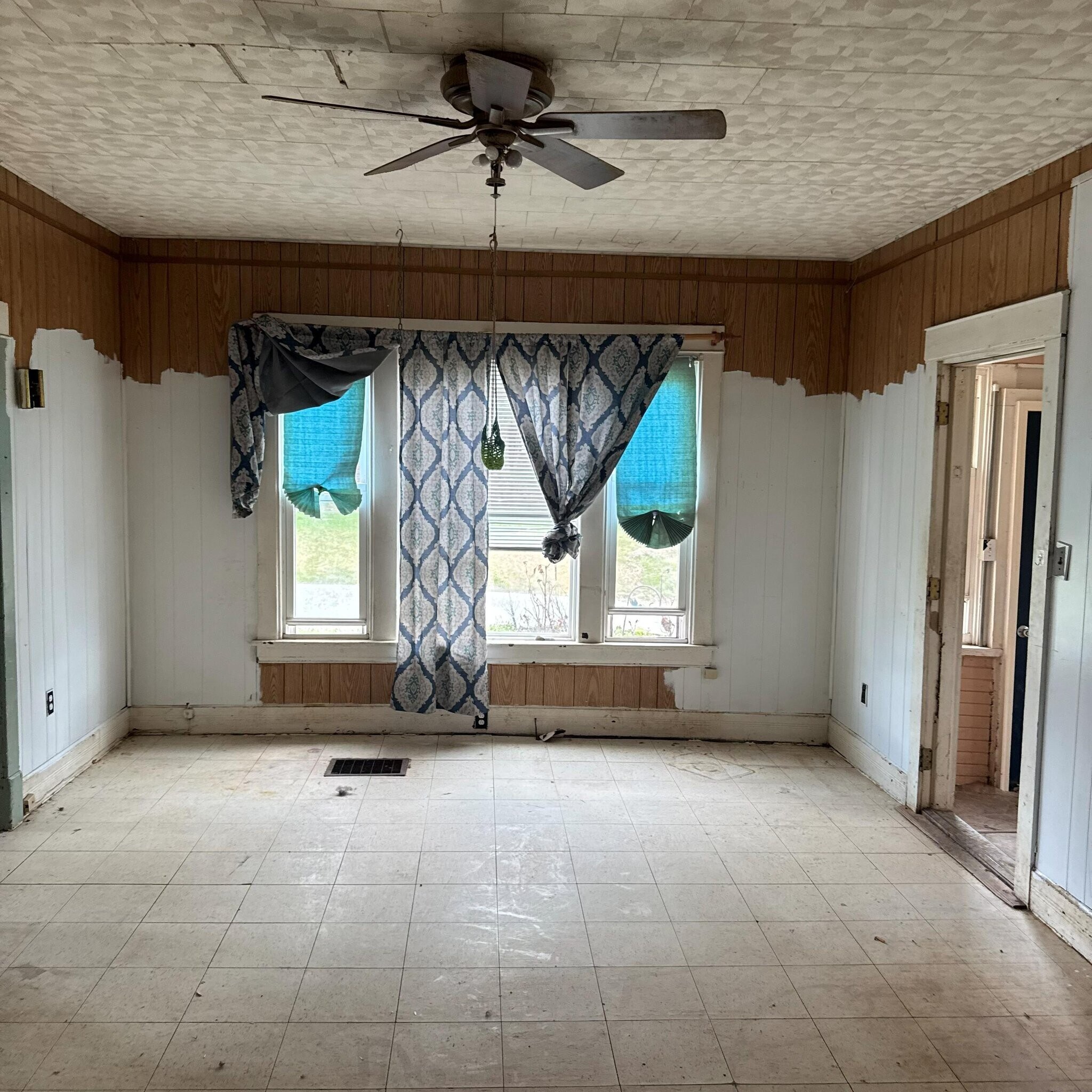 Building Photo - 1629 S Rodgers Ave