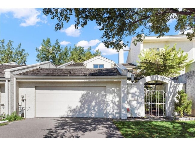 Building Photo - 11730 Vista Dr