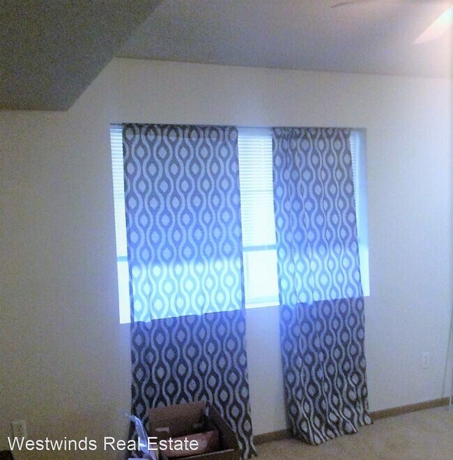 Building Photo - 2 br, 1 bath House - 2536 Rushmore Drive