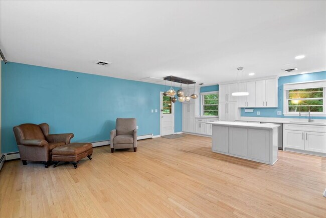 Building Photo - Find Your Forever Home in Valewood Manor