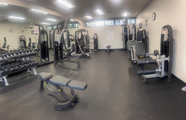 Building Photo - 1901 N Ocean Blvd