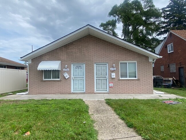 Primary Photo - 12530 Conner St