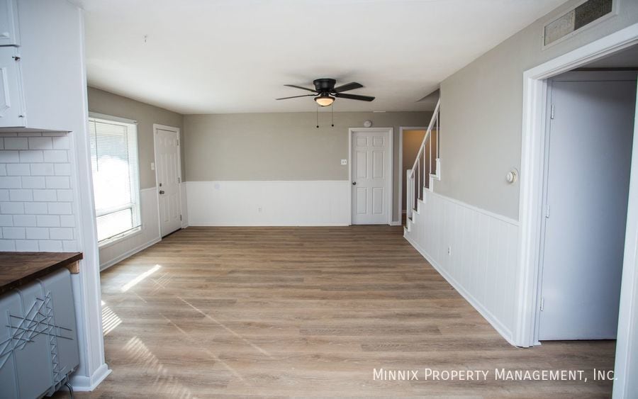 Building Photo - 1923 67th St