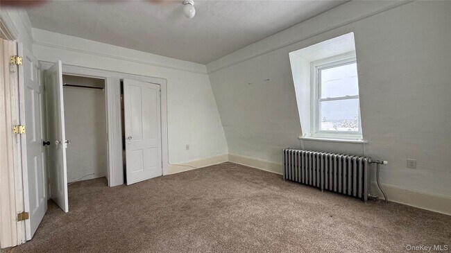 Building Photo - 64 Anstice St