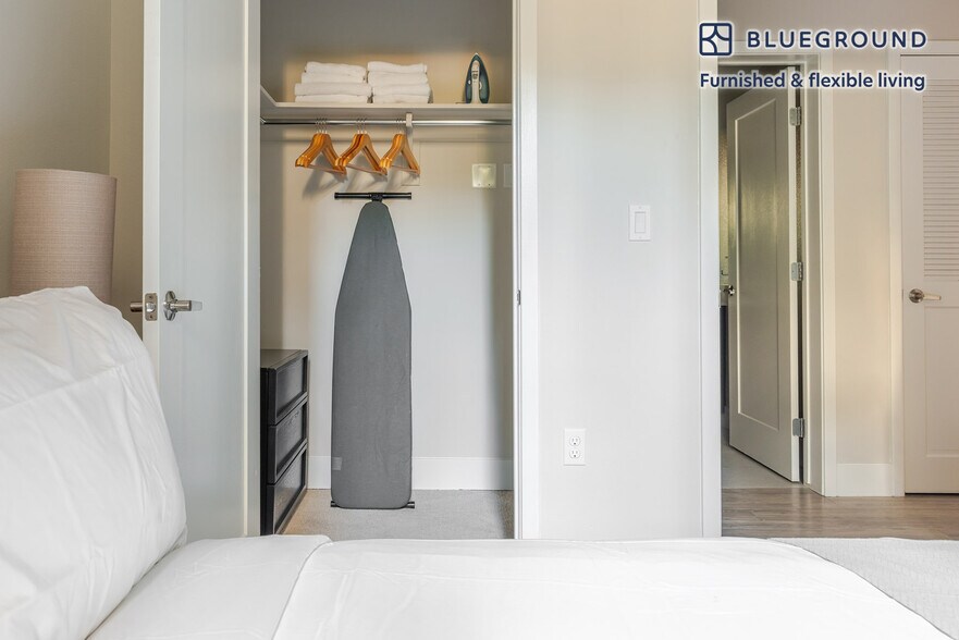 Building Photo - 299 Franklin St