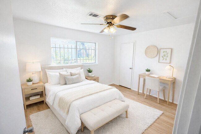 Building Photo - 10818 Long Gate Dr