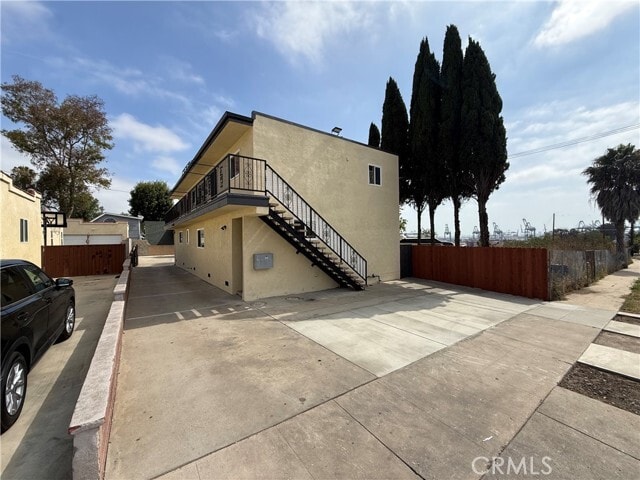 Building Photo - 564 W MacArthur Ave