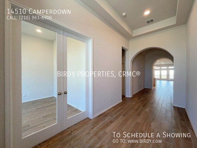 Building Photo - "Spacious 4-Bedroom Haven with 3 Full Bath...