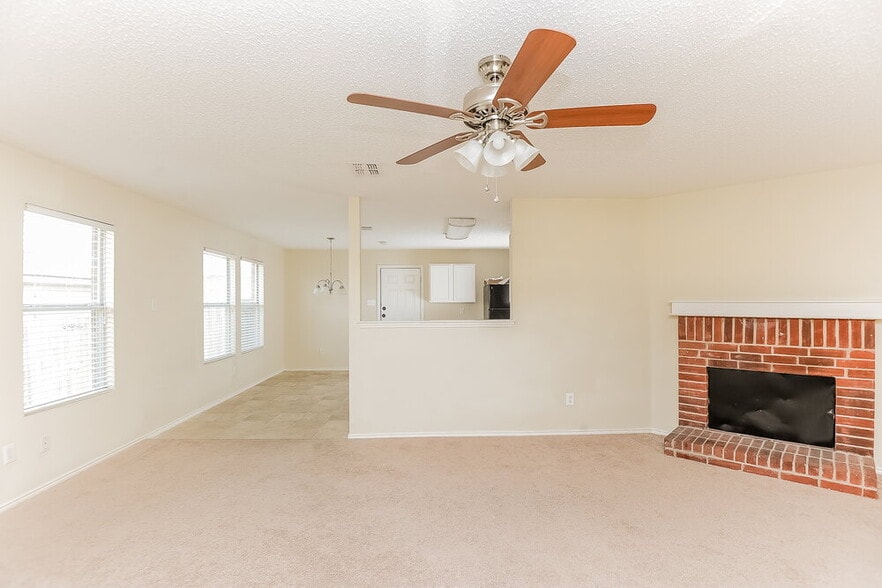 Building Photo - 508 Nuffield Ln