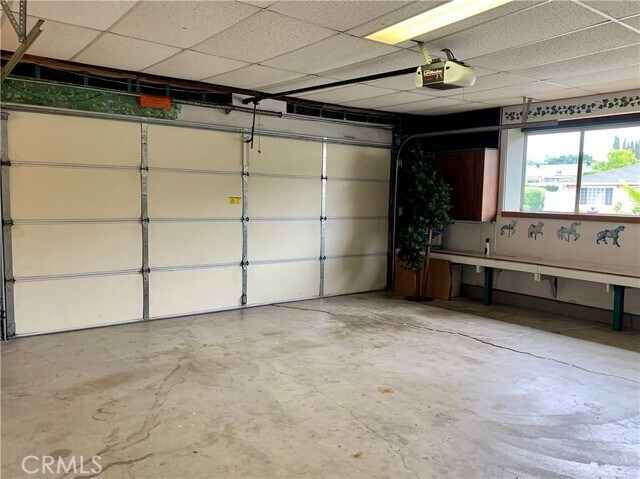 Building Photo - 23211 Meadowbrook Cir