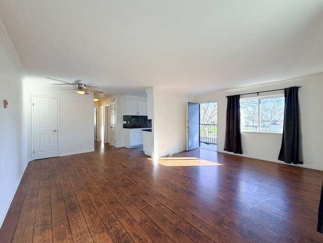 Building Photo - Ventura | 2 Bed + 1 Bath | Shenandoah Penthouse