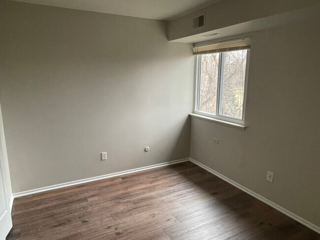 Building Photo - 38255 Fairway Ct