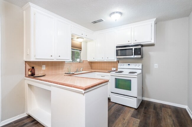 Building Photo - 503 Carrell St