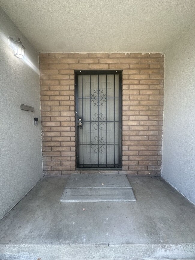 Building Photo - Coming in August-Ceres Home!