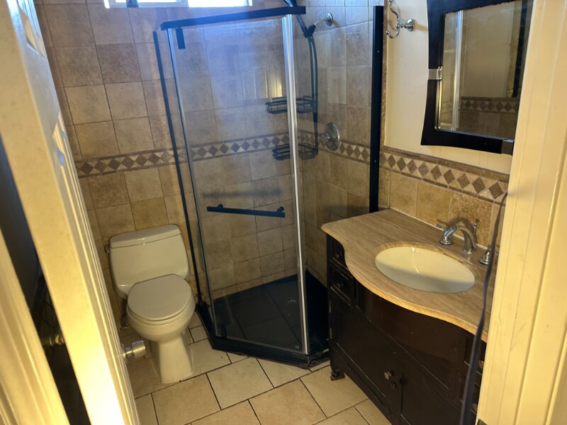 Building Photo - 2615 Armour Ln