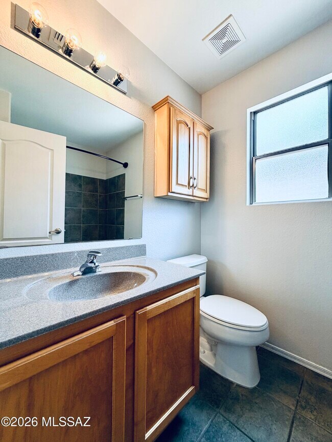 Building Photo - 2875 W Simplicity Dr