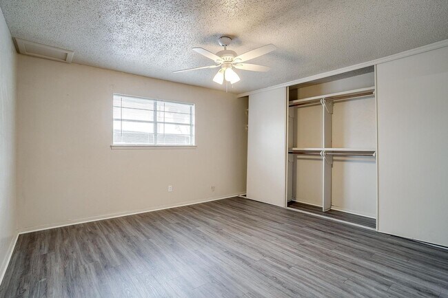 Building Photo - ASK ABOUT OUR HALF OFF FIRST TWO MONTH'S RENT