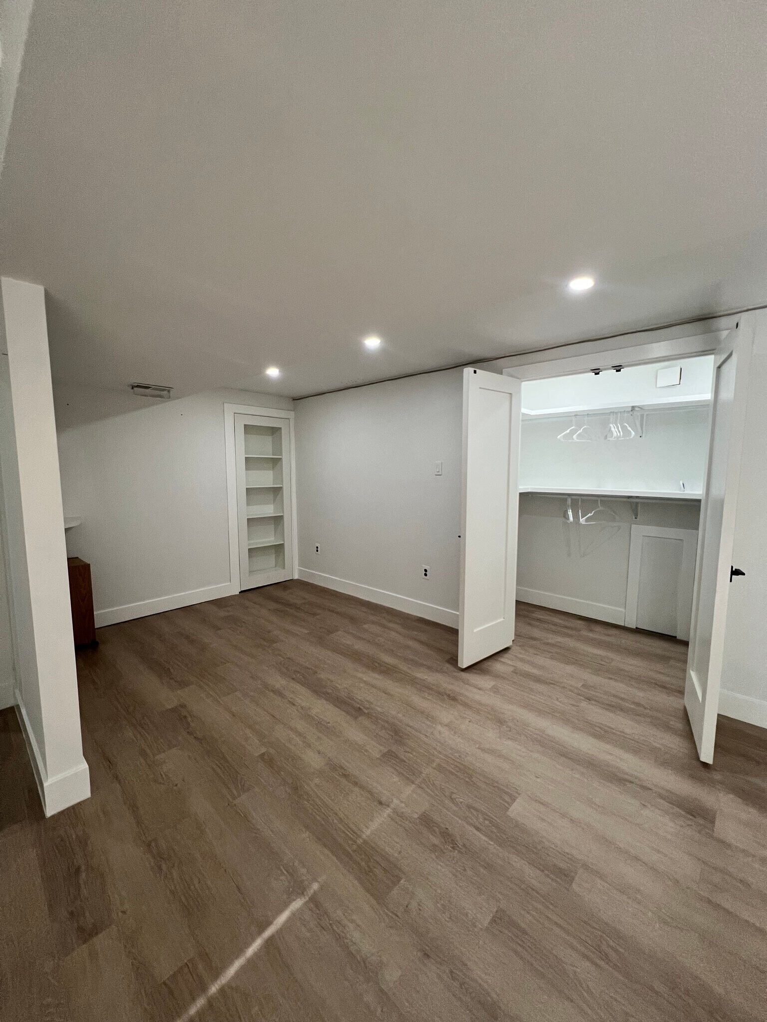 Building Photo - 8420 Berea Dr