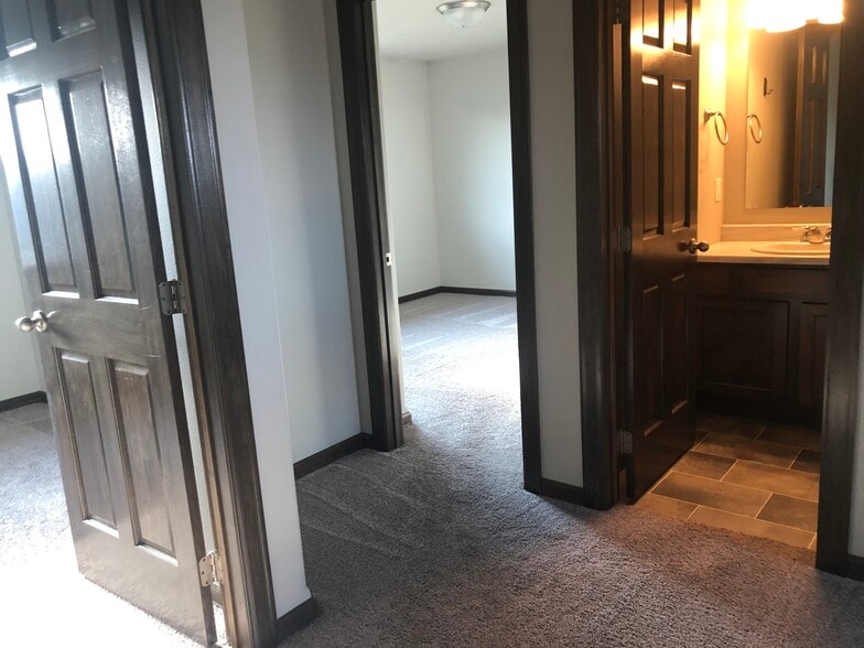 Building Photo - 5819 S Bounty Pl