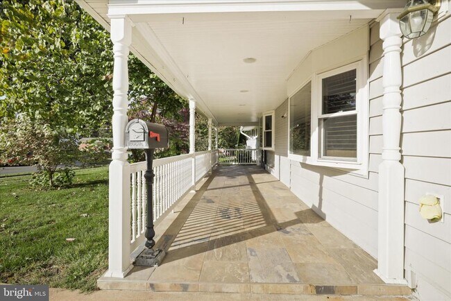 Building Photo - 5202 Garner St