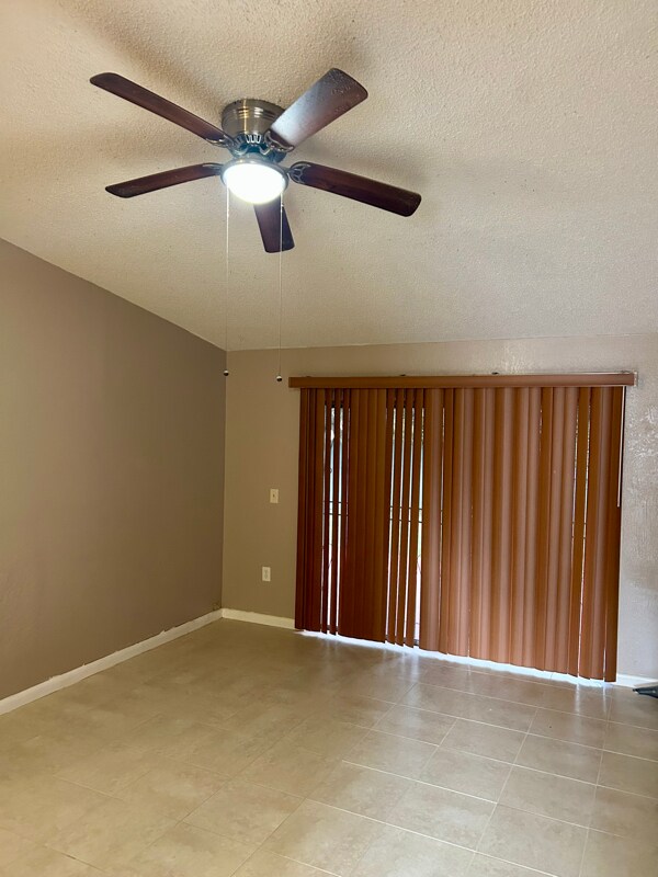 Building Photo - 3033 NW 204th Terrace