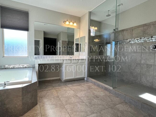 Building Photo - ~~Stunning SW Beauty! 4 Bedroom ~ 3.5 Bath + Bonus Room! 3500+ Sq. Ft