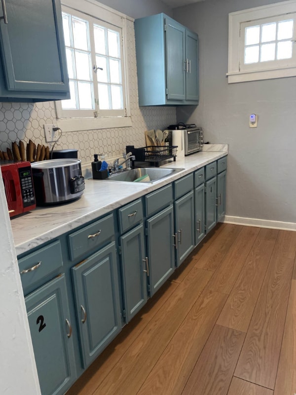 Building Photo - 325 Voorheis St