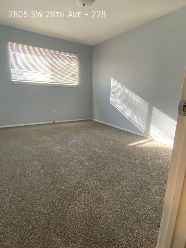 Building Photo - 2805 SW 28th Ave