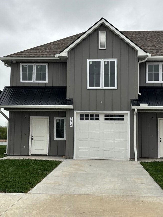 Building Photo - 77 SE 361st Rd