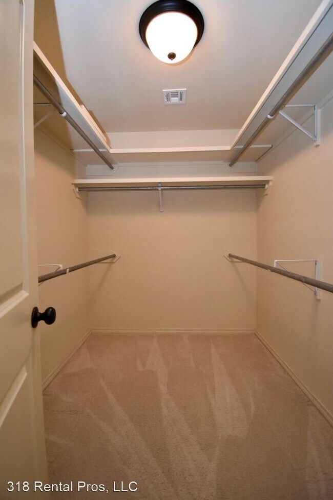 Building Photo - 3 br, 2 bath House - 102 Meadows Drive