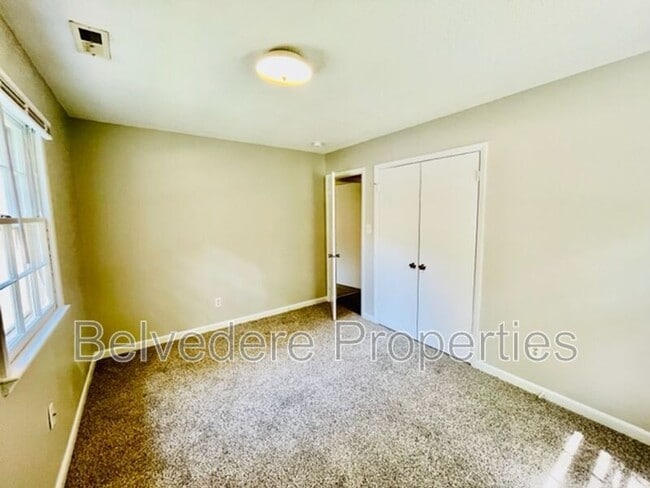 Building Photo - 4612 Cabot Dr