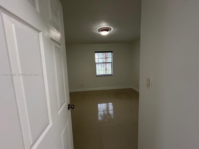Building Photo - 8701 SW 141st St